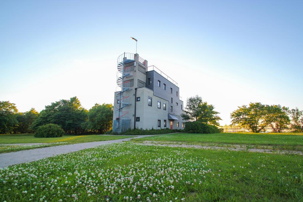 מלון Saka Manor מראה חיצוני תמונה